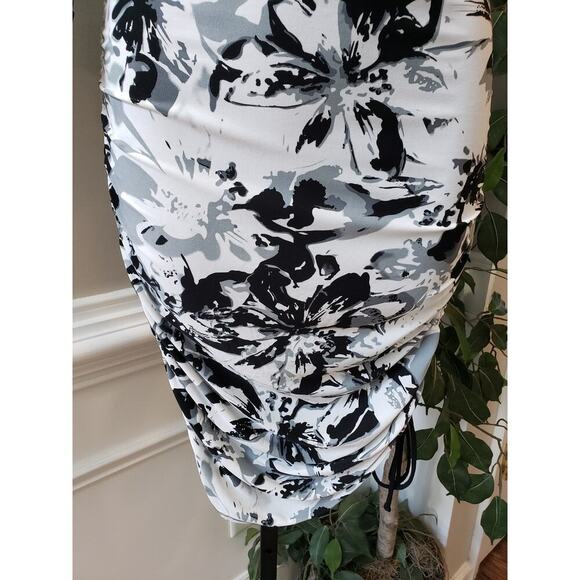 RUBY ROX Asymmetric Dress Womens Medium White Black Floral Ruched One Shoulder - Picture 8 of 11